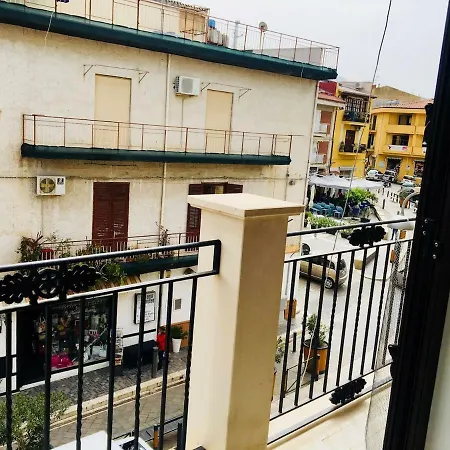 Apartment Casa Vacanze Sul Corso Campofelice Di Roccella
