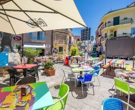 Casa Vacanze Sul Corso * Campofelice Di Roccella